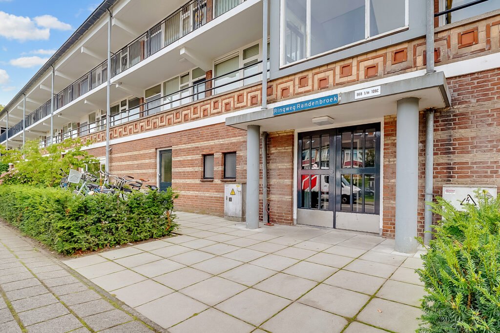 Foto 5 van 